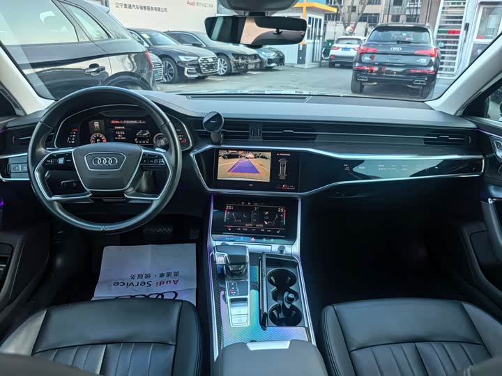 Фото 12 - Audi A6