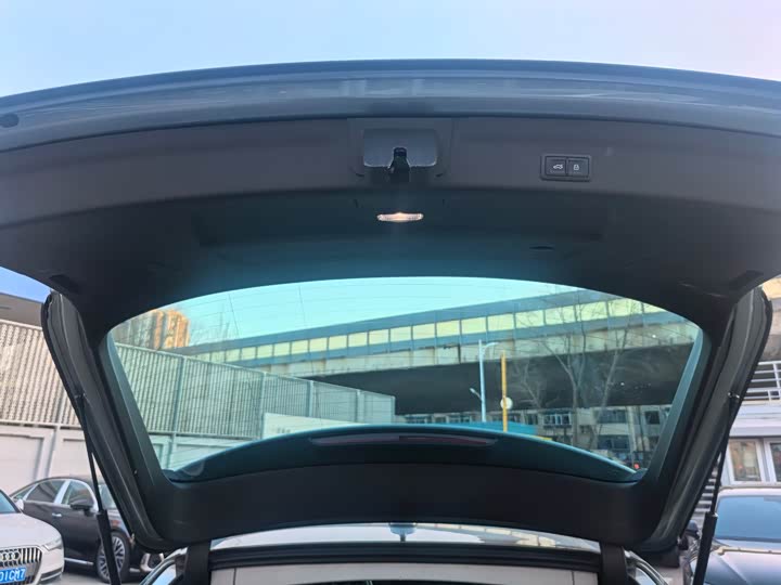 Фото 15 - Audi A6