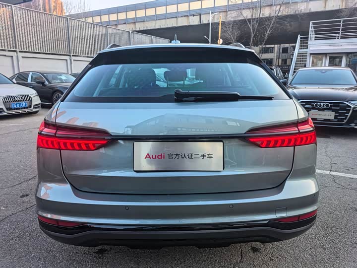 Фото 4 - Audi A6