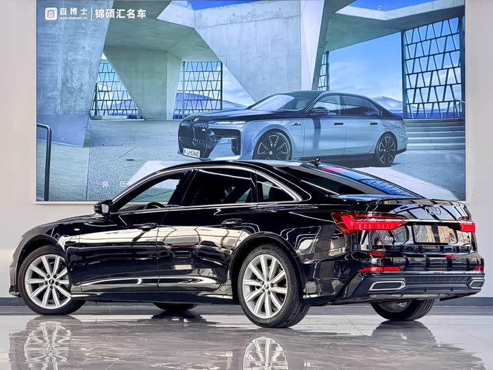 Фото 16 - Audi A6L