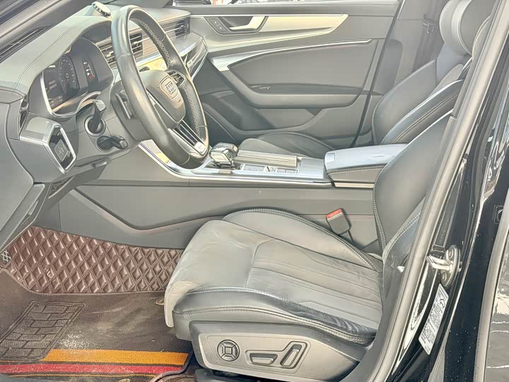 Фото 5 - Audi A6L