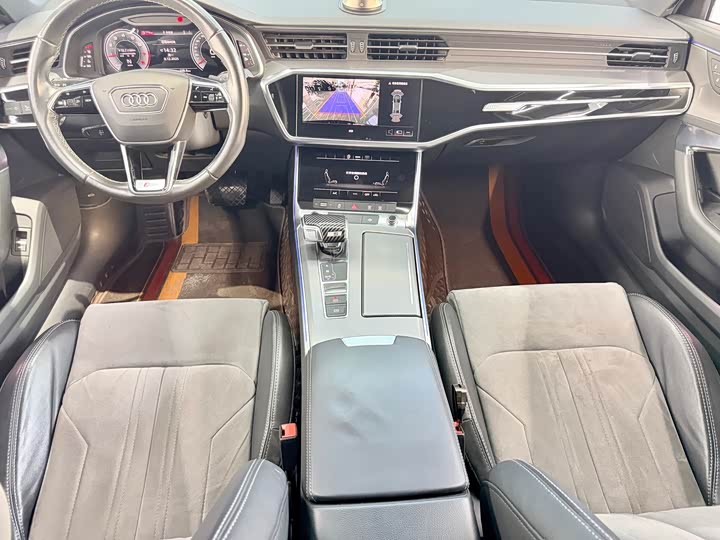 Фото 9 - Audi A6L