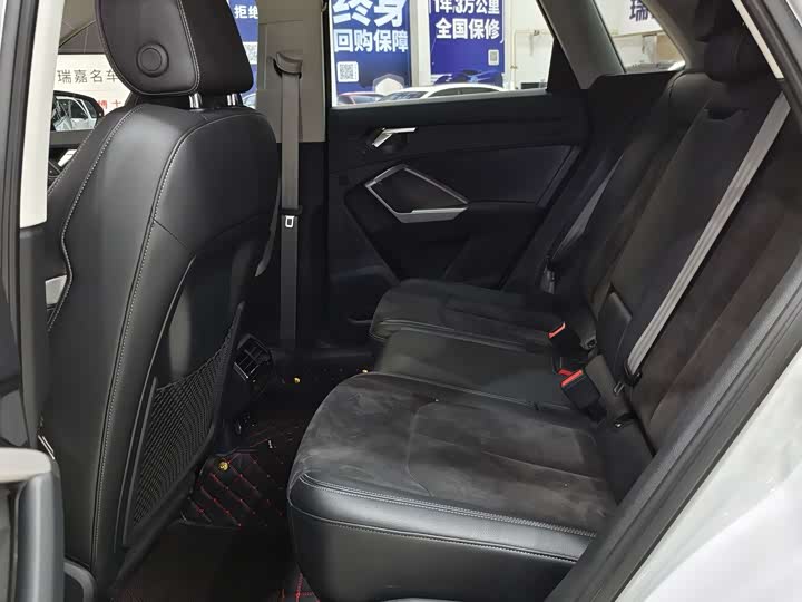 Фото 10 - Audi Q3