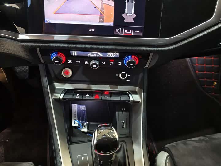 Фото 20 - Audi Q3