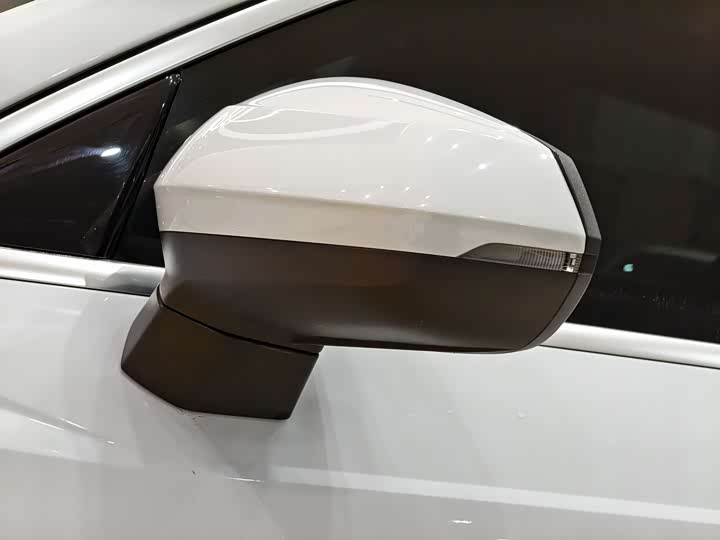 Фото 6 - Audi Q3