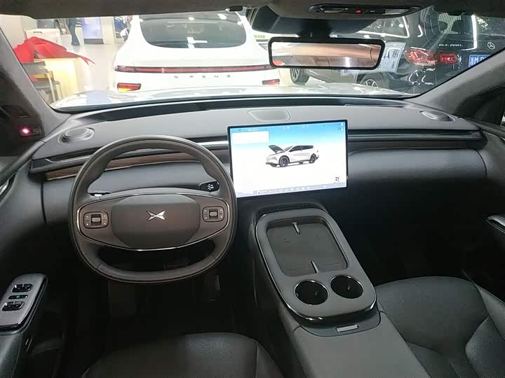 Фото 10 - XPeng G7