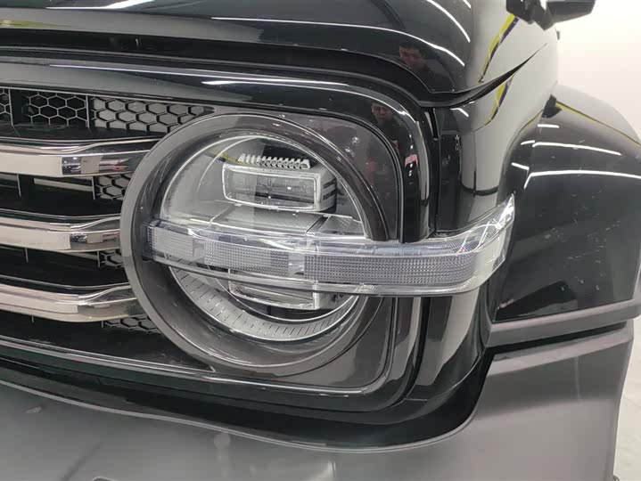 Фото 5 - Tank 300