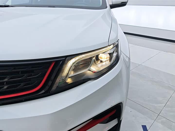 Фото 5 - Geely Atlas