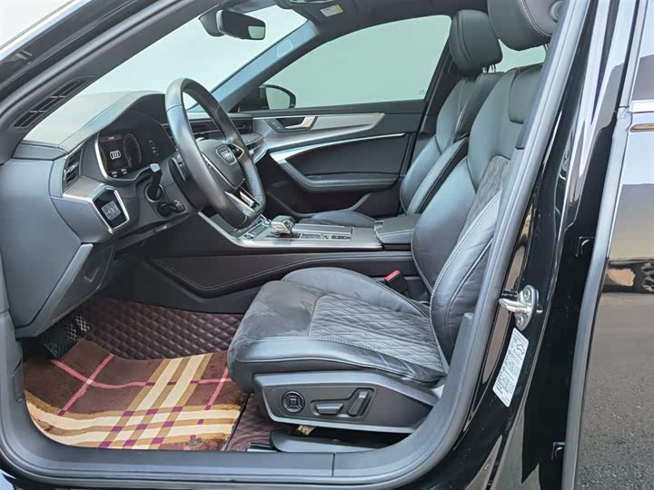 Фото 13 - Audi A6L