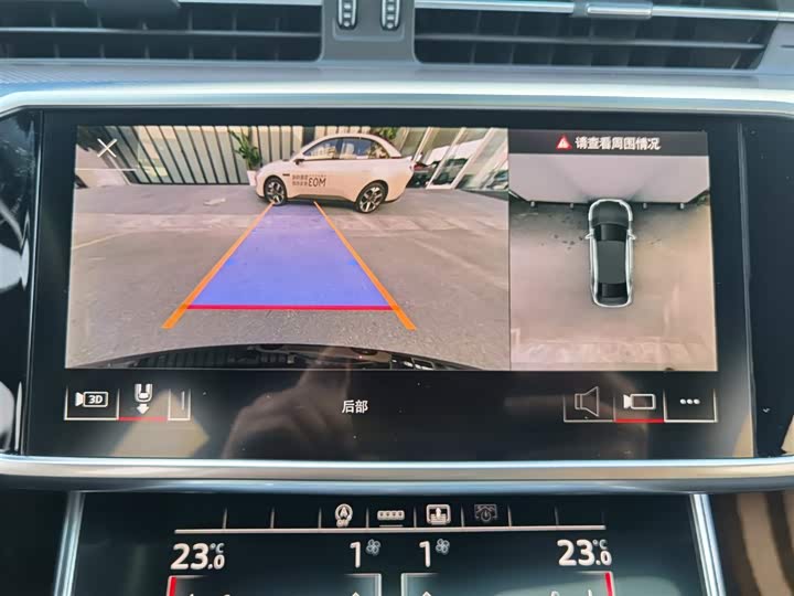 Фото 19 - Audi A6L