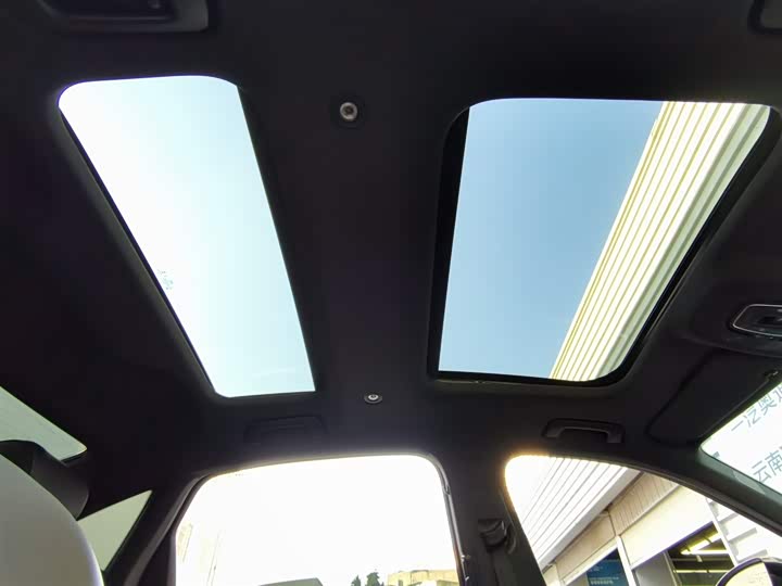 Фото 26 - Audi A6L