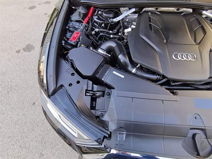 Фото 8 - Audi A6L
