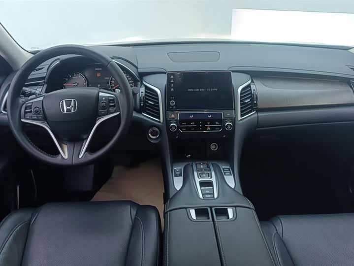 Фото 12 - Honda Avancier