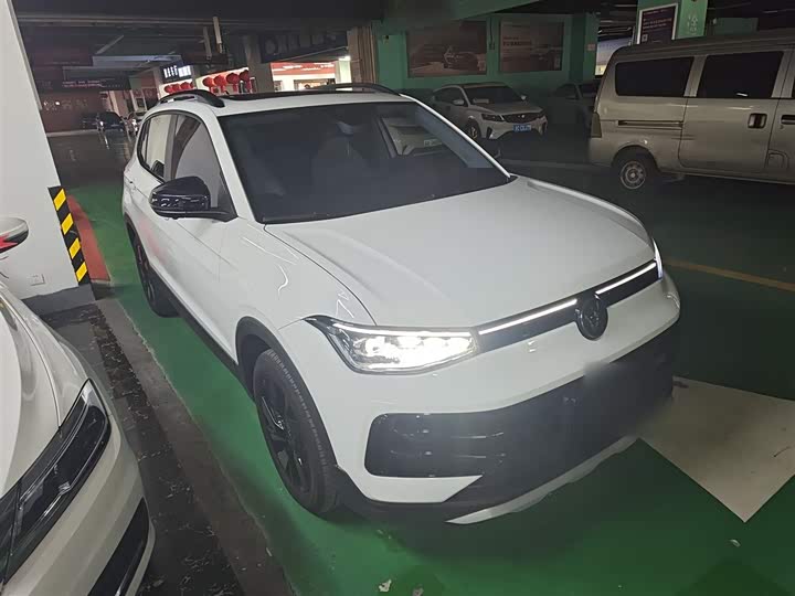 Фото 4 - Volkswagen Tharu