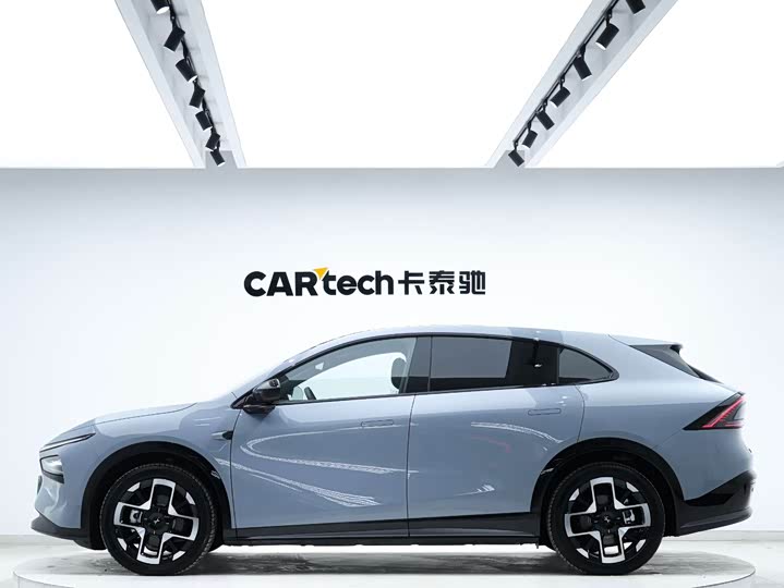 Фото 2 - XPeng G7