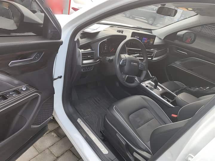 Фото 16 - Haval H6