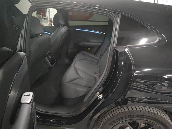 Фото 6 - XPeng G7