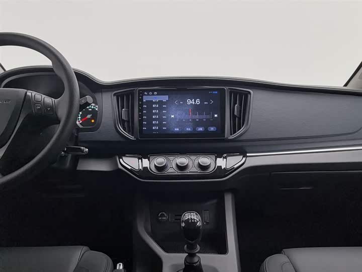 Фото 12 - Dongfeng Forthing Lingzhi M5