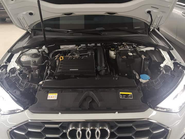 Фото 10 - Audi A3