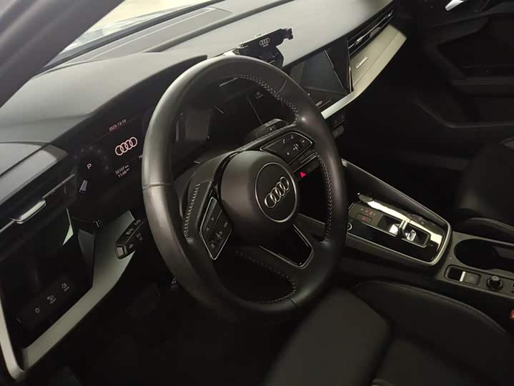 Фото 15 - Audi A3