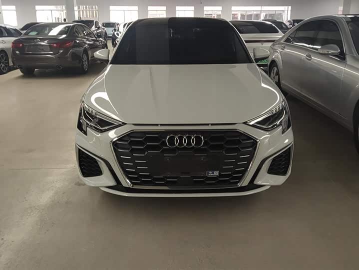 Фото 2 - Audi A3