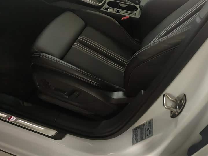 Фото 9 - Audi A3