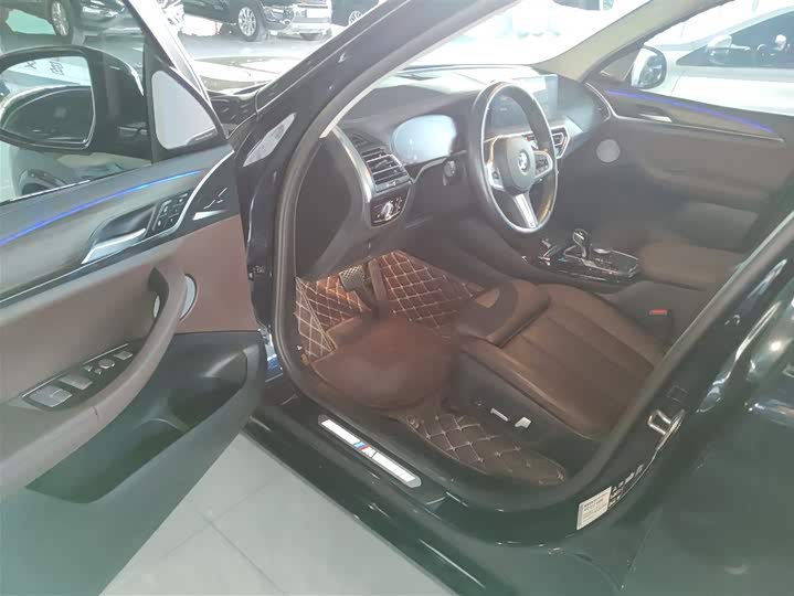 Фото 16 - BMW X3