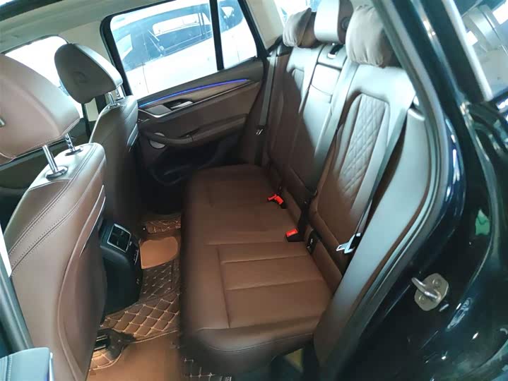 Фото 17 - BMW X3