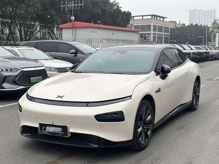 Фото 1 - XPeng P7