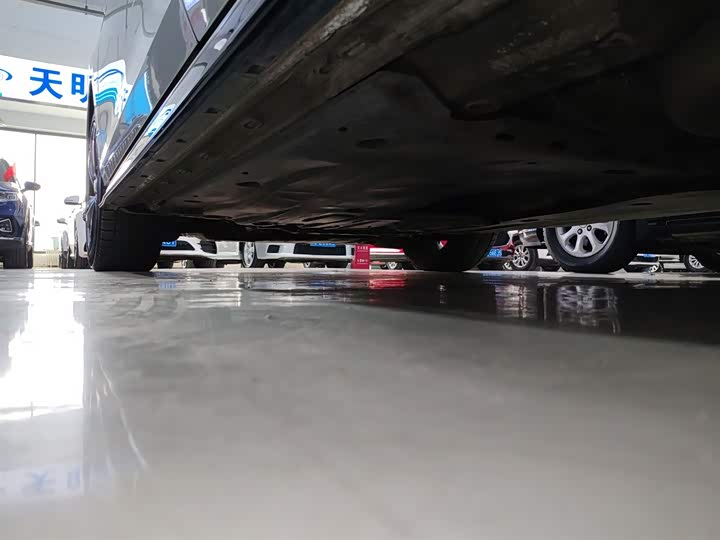 Фото 22 - Volkswagen Golf