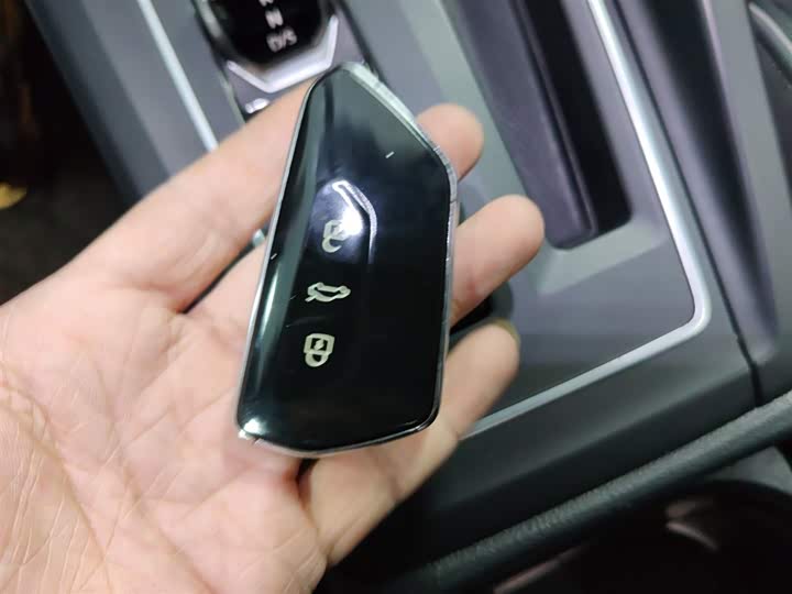 Фото 9 - Volkswagen Golf