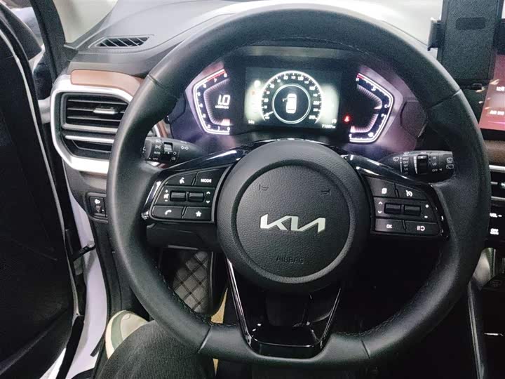 Фото 11 - Kia Sportage GT-line