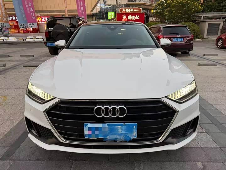 Фото 2 - Audi A7