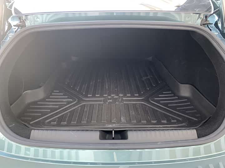 Фото 11 - XPeng P7