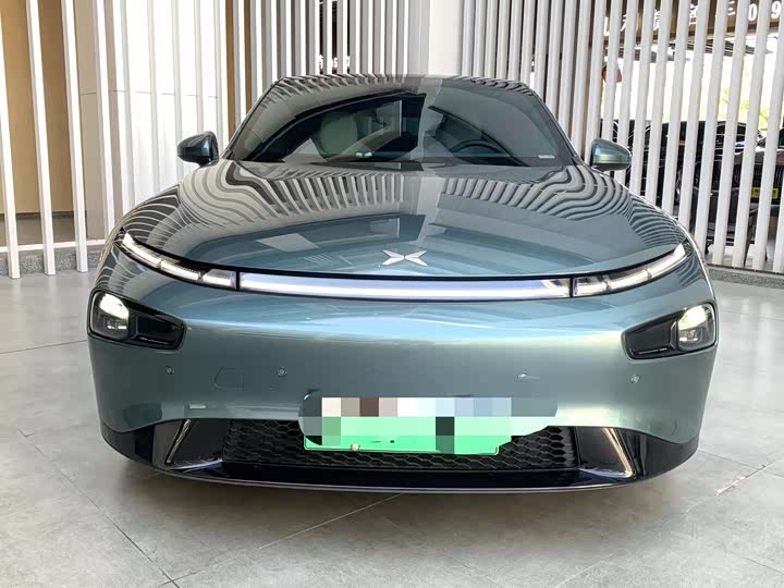 Фото 2 - XPeng P7