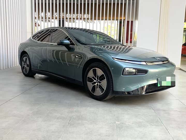 Фото 3 - XPeng P7