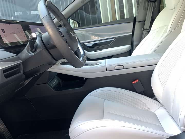 Фото 5 - XPeng P7