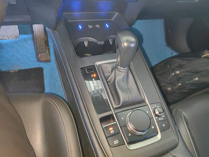 Фото 14 - Mazda CX-30