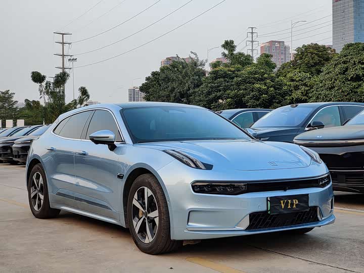 Фото 3 - Zeekr 001