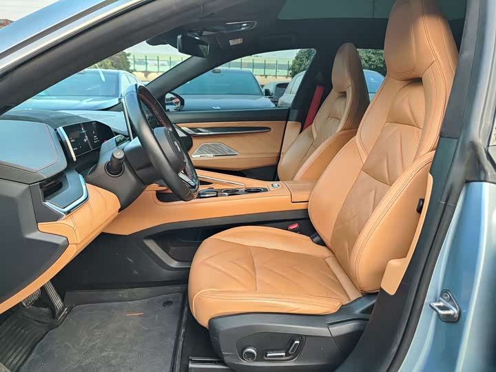 Фото 4 - Zeekr 001