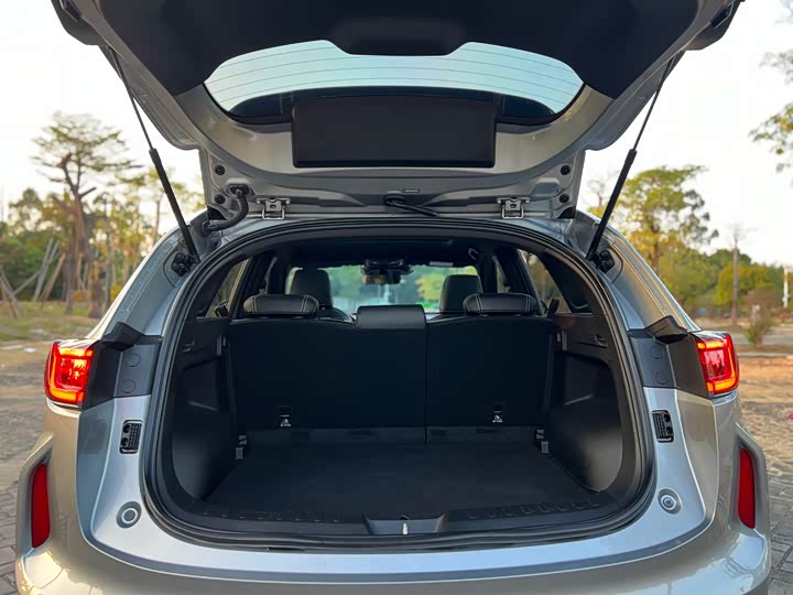 Фото 18 - Haval Chitu