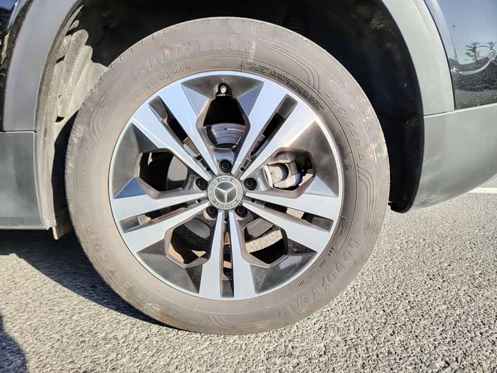 Фото 20 - Mercedes-Benz GLB-Class