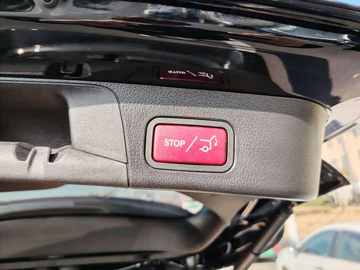 Фото 24 - Mercedes-Benz GLB-Class