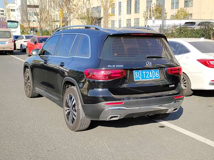 Фото 25 - Mercedes-Benz GLB-Class