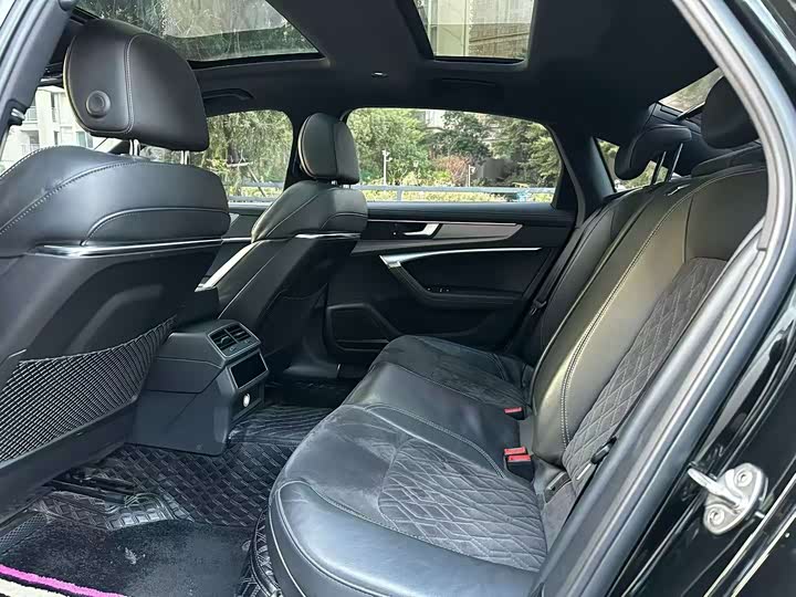 Фото 6 - Audi A6L