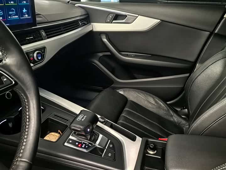 Фото 9 - Audi A4L