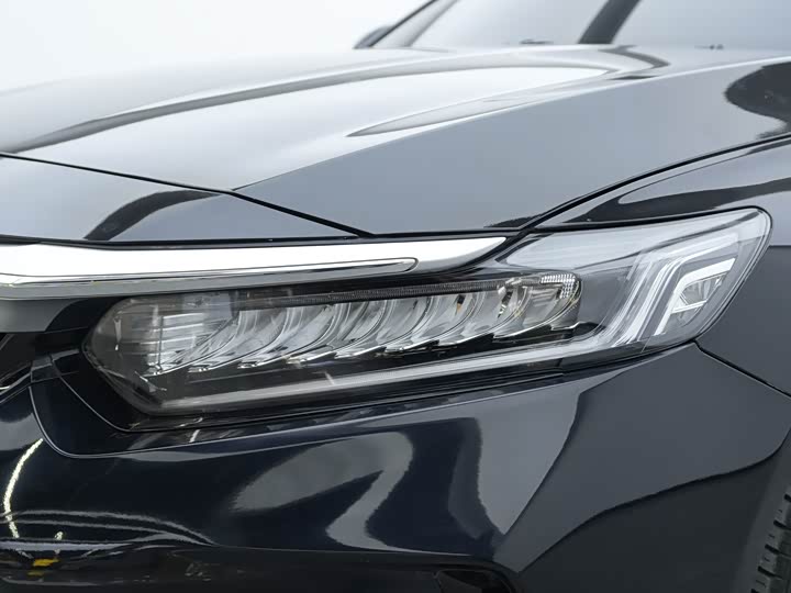 Фото 17 - Honda Inspire