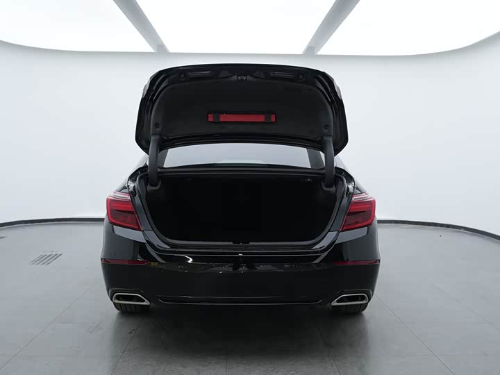 Фото 7 - Honda Inspire