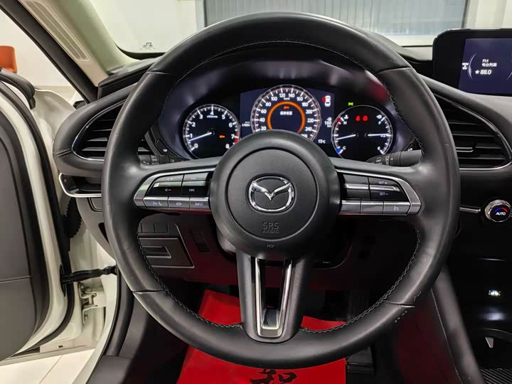 Фото 14 - Mazda 3 (Axela)