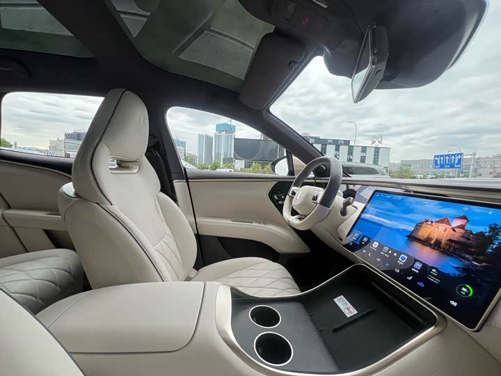 Фото 12 - Avatr 11